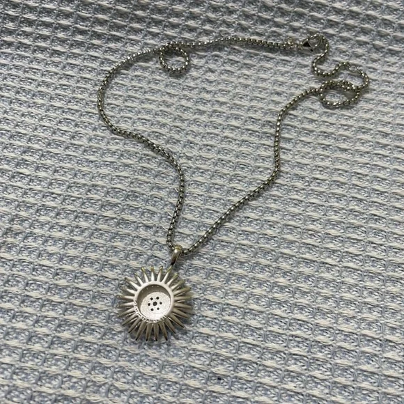David Yurman Silver Starburst Necklace - Picture 5 of 7